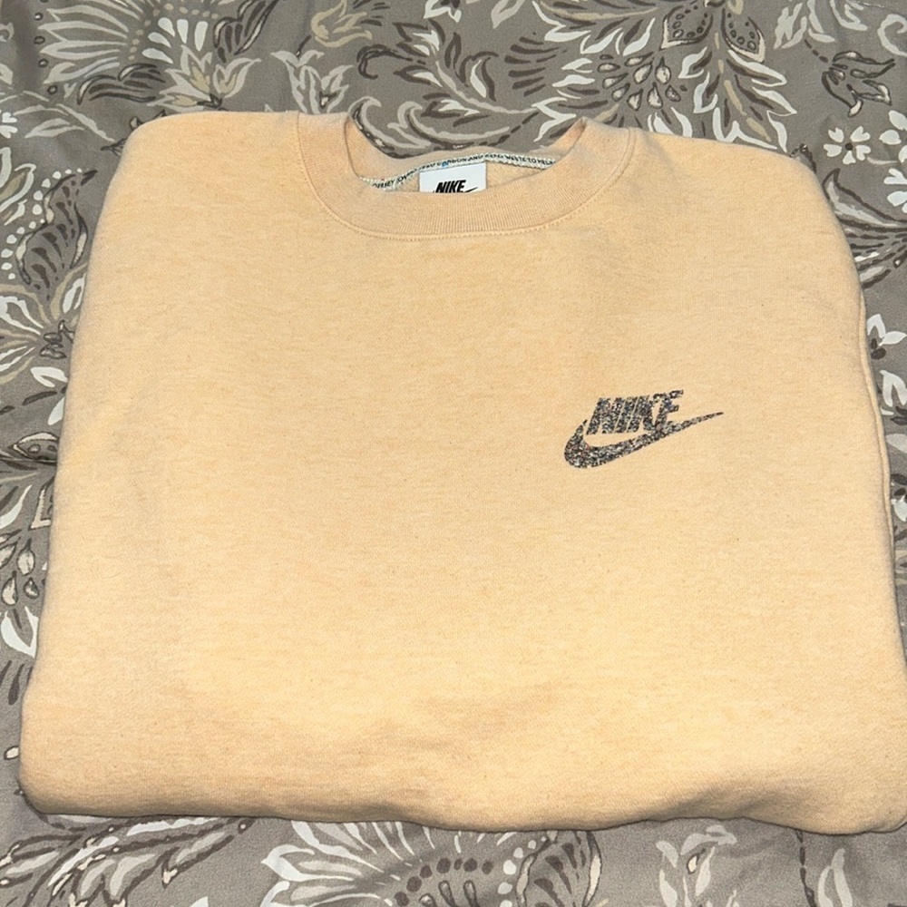 Nike crewneck sweatshirt
